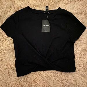 SOLD‼️ Brand new crop top